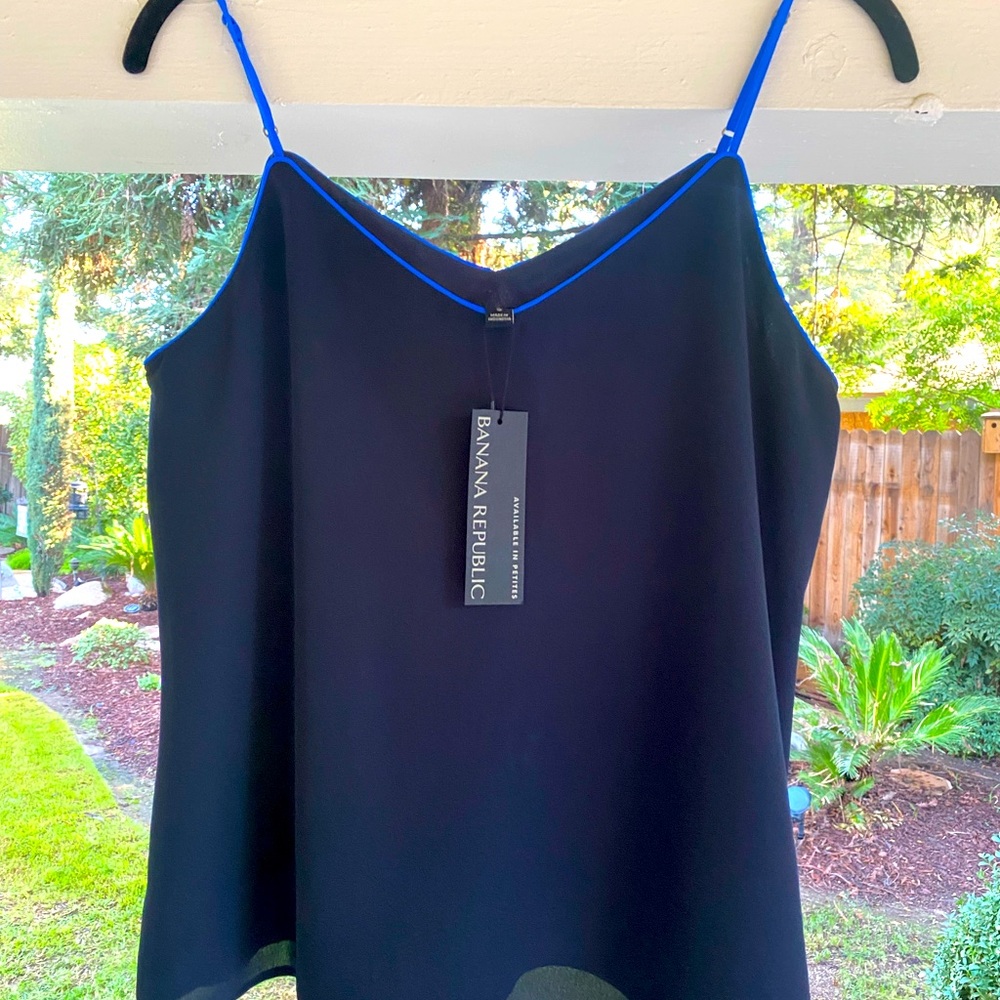 NWT BANANA REPUBLIC CAMISOLE - Picture 4 of 6